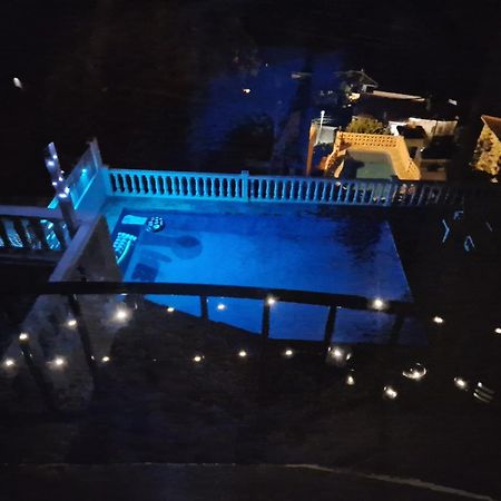 Maryvilla Zohra Calpe Exteriör bild
