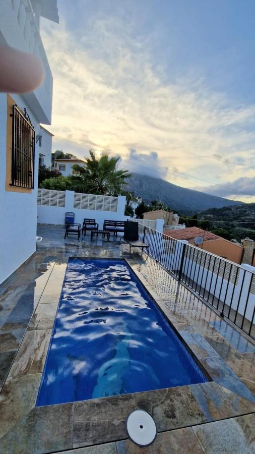 Maryvilla Zohra Calpe Exteriör bild